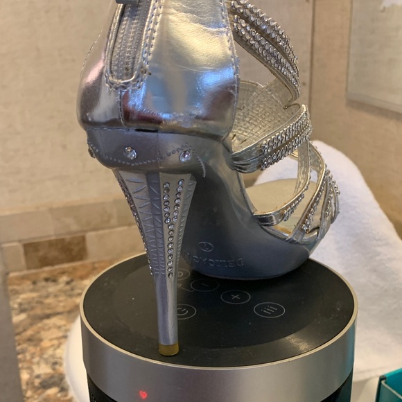 Delicacy Silver Rhinestone Heels - Picture 4 of 10